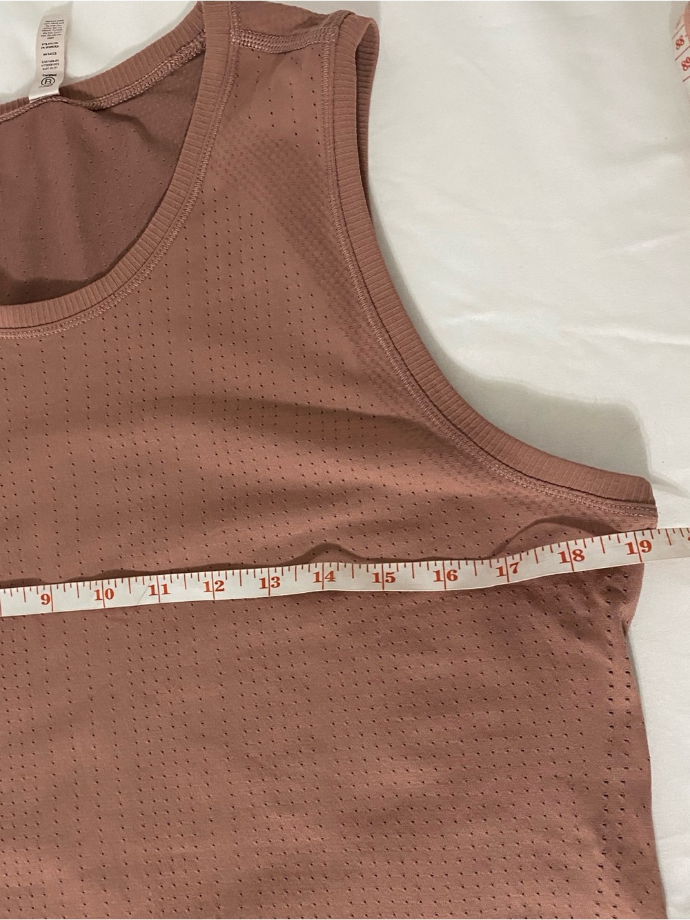 Athleta Tank Top In Motion Seamless
Large - Picture 4 of 6